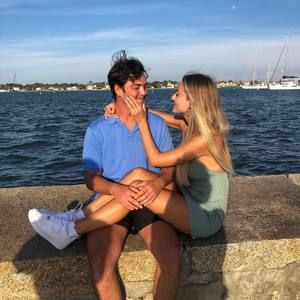 Meet your Posher, Aleeta